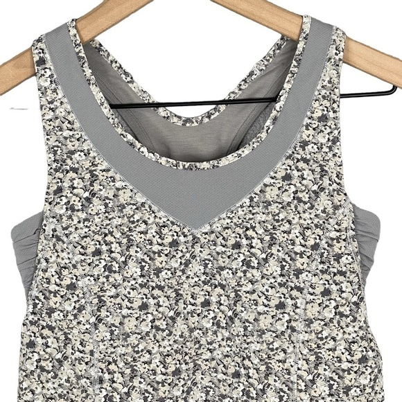 Lululemon Top Womens 4 Floral Tone It Tank Performance Gym Activewear Work Out - Picture 2 of 7